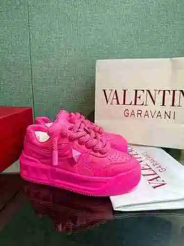 Valentino Pareja Código de estilo: 0806C80 Talla: 35-44 (45 personalizados sin devolución ni cambio)