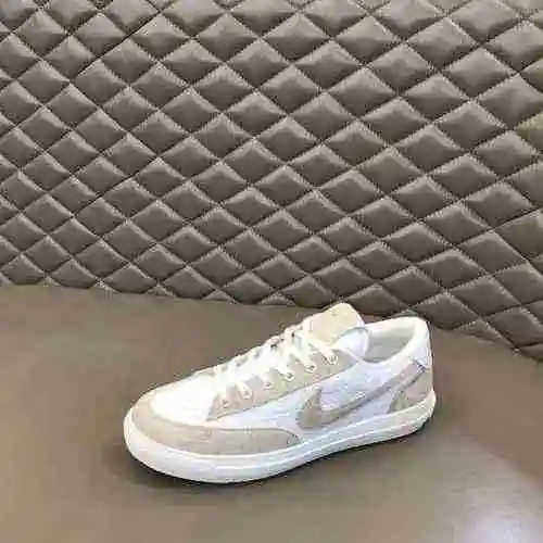 Zapato LV Hombre Código: 0806B40 Talla: 38-44 (45 personalizados sin devolución ni cambio)