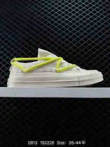 Ya están disponibles los nuevos zapatos con correas 97 para la temporada de verano y otoño, con dos 