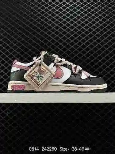 Las 25 zapatillas Nike Dunk Low retro con tiras deconstruidas, como zapatillas de baloncesto clásica