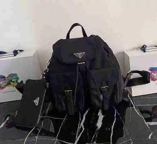 PRADA Mochila para hombre Prada hecha de material de lona importado, bolsa de regalo con entrega de 