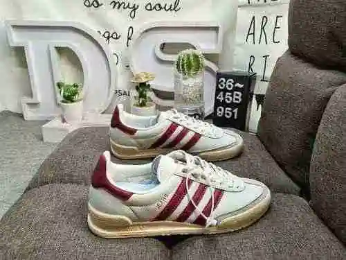 The 951D company grade AD Originals Jeans retro low top fashion board shoe doesn't look like the cur