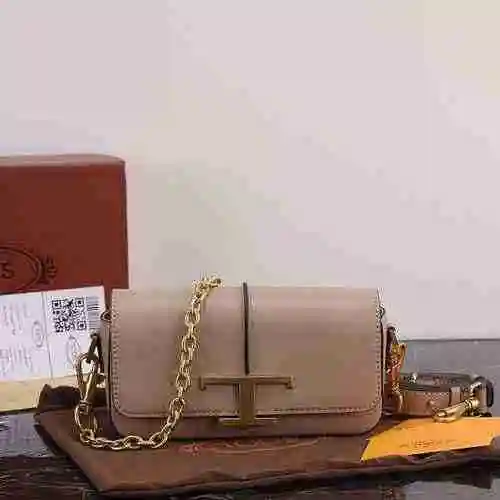 El bolso cruzado está hecho de piel de vaca original importada, con una bolsa de regalo de entrega d