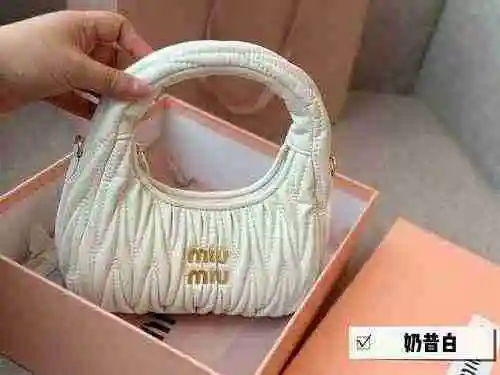 La bolsa para las axilas está hecha de piel de vaca original importada, con una bolsa de regalo de e