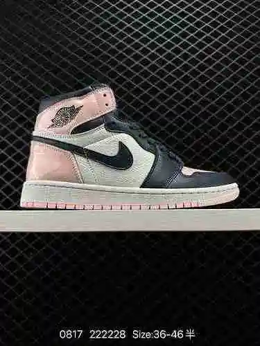 4 Las zapatillas Nike AIR JORDAN MID AJ son unas zapatillas de baloncesto retro casual con un diseño