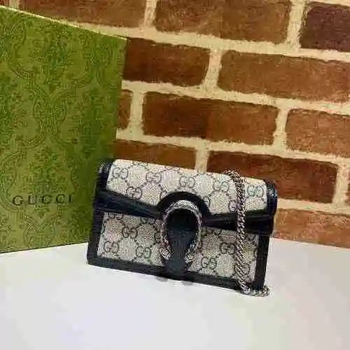 Bolso con cadena GUCCI Gucci hecho de material de lona importado, bolsa de regalo con entrega de alt