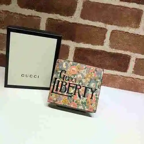 Cartera con clip corto para mujer GUCCI Gucci hecha de material de lona importado, bolsa de regalo c