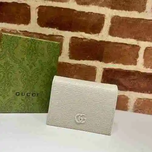 Cartera con clip corto para mujer GUCCI Gucci hecha de material de lona importado, bolsa de regalo c