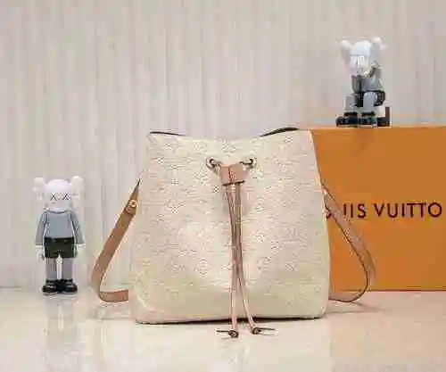 La bolsa tipo cubo está hecha de material de lona importado, con una bolsa de regalo de entrega de a