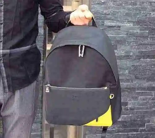 PRADA Mochila para hombre Prada hecha de material de lona importado, bolsa de regalo de entrega de a