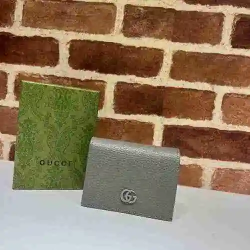 Cartera con clip corto para mujer GUCCI Gucci hecha de material de lona importado, bolsa de regalo c