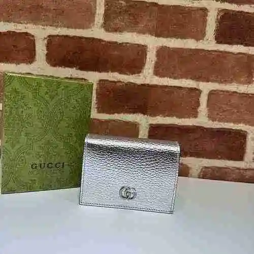 Cartera con clip corto para mujer GUCCI Gucci hecha de material de lona importado, bolsa de regalo c