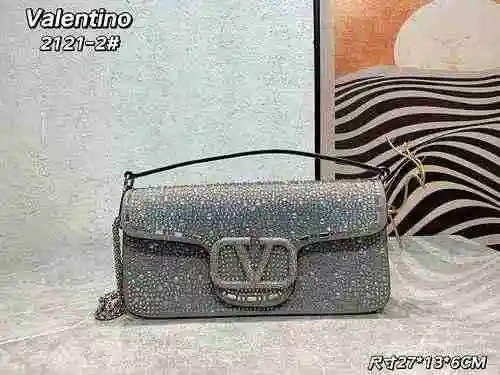 El bolso está hecho de cuero original importado de primer nivel y una réplica de alta gama para su e