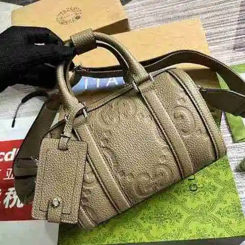 El bolso GUCCI Gucci está hecho de cuero original importado de primer nivel y una versión réplica de