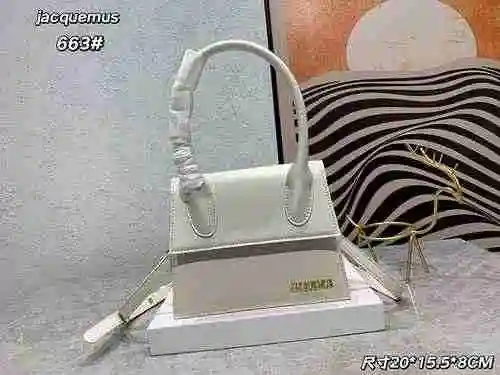 El bolso está hecho de cuero original importado de primer nivel y una réplica de alta gama para su e