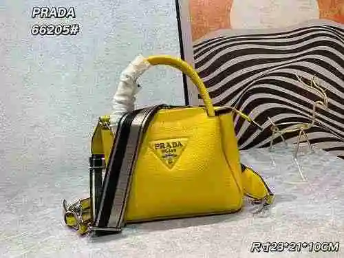 El bolso está hecho de cuero original importado de primer nivel y una réplica de alta gama para su e
