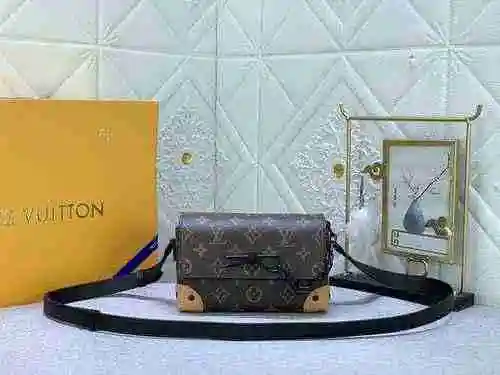 El bolso cruzado está hecho de material de lona importado, con una bolsa de regalo de entrega de alt