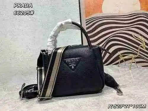 El bolso está hecho de cuero original importado de primer nivel y una réplica de alta gama para su e