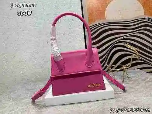 El bolso está hecho de cuero original importado de primer nivel y una réplica de alta gama para su e