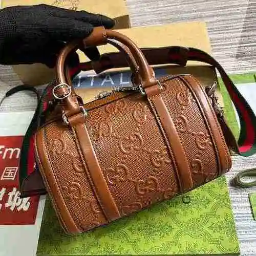 El bolso GUCCI Gucci está hecho de cuero original importado de primer nivel y una versión réplica de