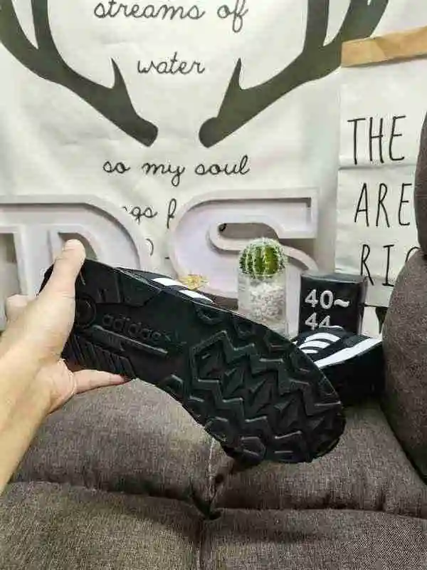 ,