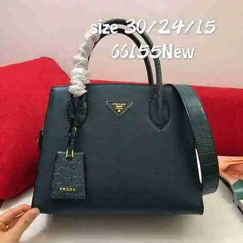 El bolso está hecho de piel de vaca original importada, con una bolsa de regalo de entrega de alta c