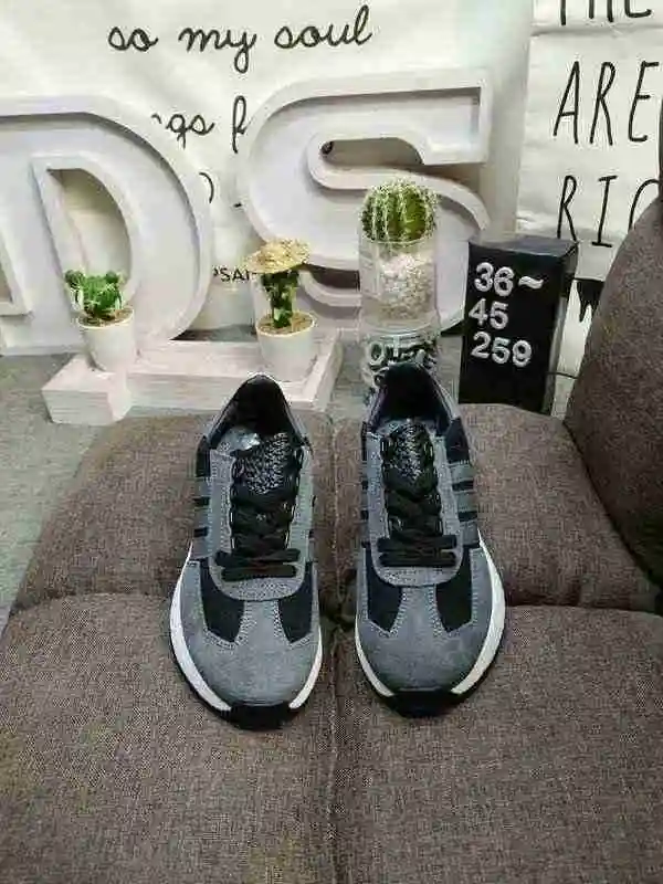 ,