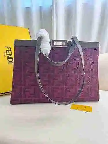 FENDI El bolso de hombro Fendi adopta una versión de réplica de alta gama de cuero original importad