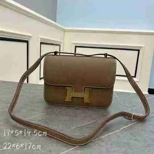 HERMES Hermes Flight Attendant Bag está hecho de material de lona importado, con una bolsa de regalo