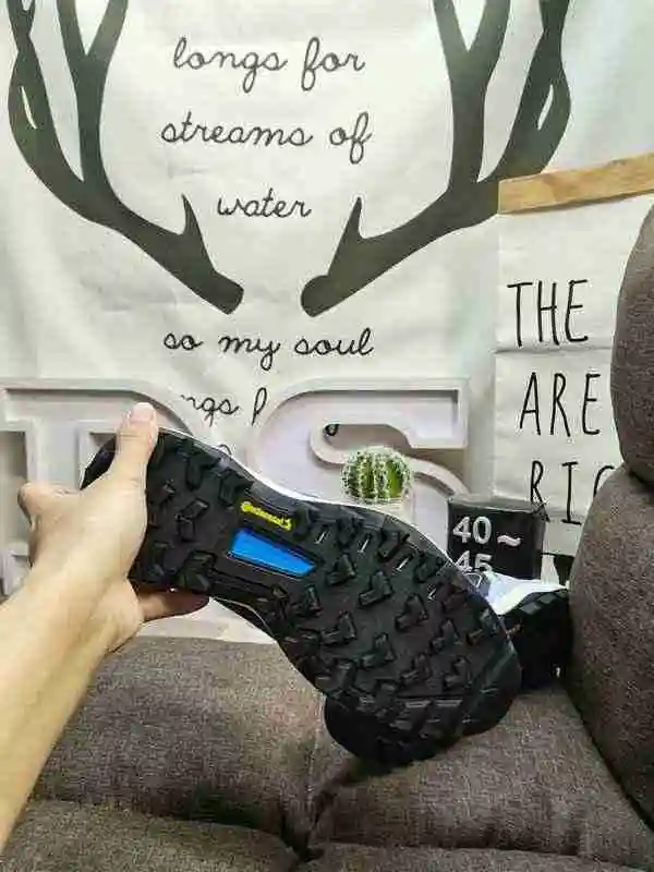 ,