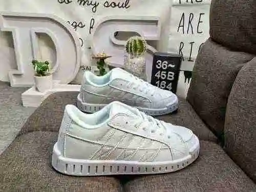 The 164D Adidas ADI0 X, inspired by the oversized version of early 0s sneakers, has made a new appea
