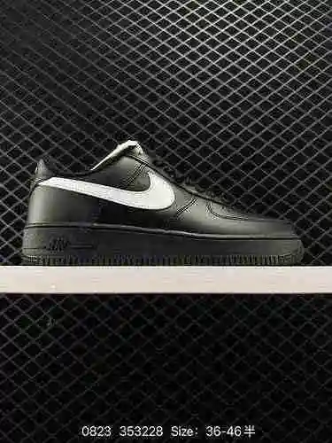 4 Nike Air Force&# x27; 7 Zapatillas bajas Air Force One Low Top Blanco y negro FZ627 Talla: 36 