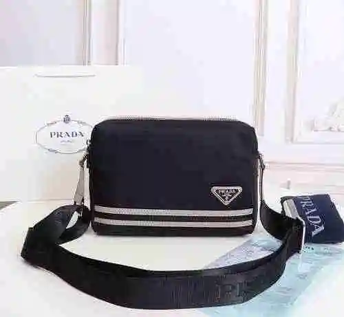 PRADA Bolso bandolera exclusivo de Prada para hombre hecho de material de lona importado, bolsa de r