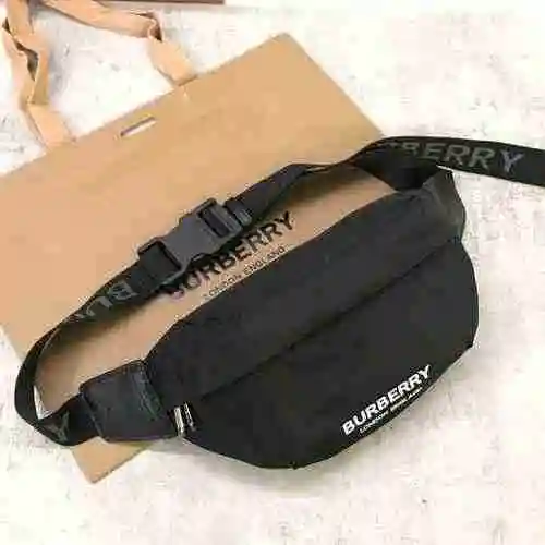 Riñonera exclusiva de Burberry para hombre hecha de material de lona importado, bolsa de regalo con 