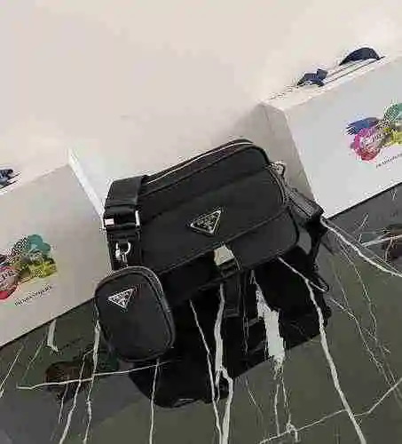 PRADA Bolso de cartero para hombre Prada hecho de material de lona importado, bolsa de regalo de ent