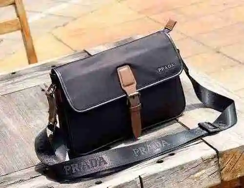 PRADA Bolso bandolera exclusivo de Prada para hombre hecho de material de lona importado, bolsa de r