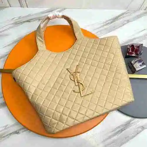 El bolso tote YSL Saint Laurent está hecho de cuero original importado de primer nivel y una versión