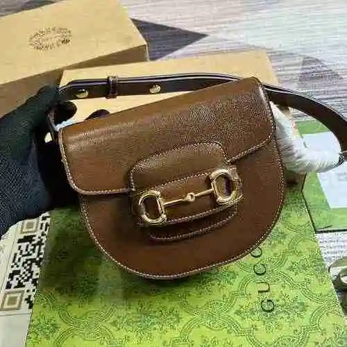 GUCCI Gucci Saddle Bag adopta una versión de alta gama de cuero original importado de primera calida