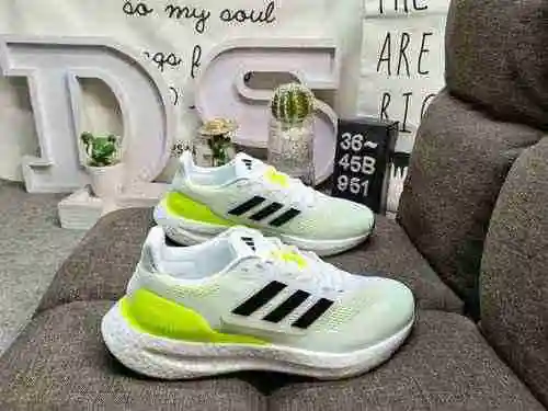 951D company level is really explosive! Adidas/men's shoes are made of authentic and explosive mater
