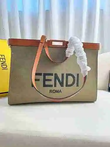 FENDI El bolso de hombro Fendi adopta una versión de réplica de alta gama de cuero original importad