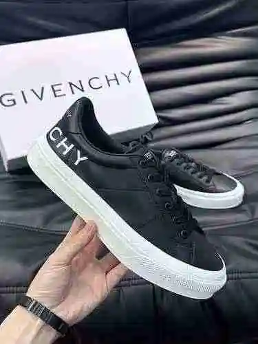 Zapato de hombre Givenchy Código: 0714B40 Talla: 38-44 (45 hechos a medida)