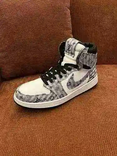 Marca LV Co * Código de estilo de pareja: 0831C40 Tamaño: 35-45 (45 personalizado, no reembolsable, 