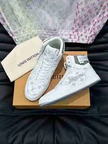 Zapato LV Hombre Código: 0817B60 Talla: 38-44 (45 personalizados sin devolución ni cambio)