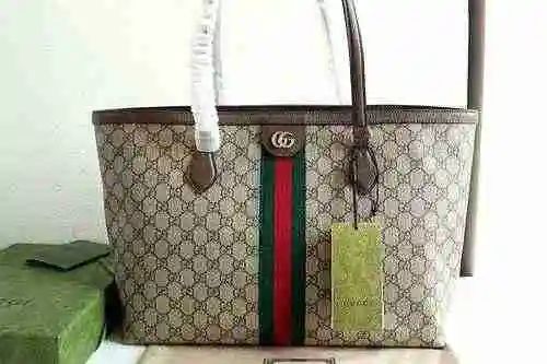 Bolso de hombro GUCCI Gucci hecho de material de lona importado, bolsa de regalo de entrega de alta 