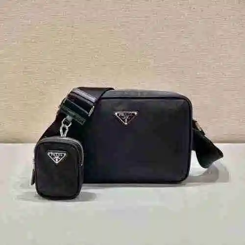 PRADA Bolso bandolera Prada para hombre hecho de material de lona importado, bolsa de regalo de entr