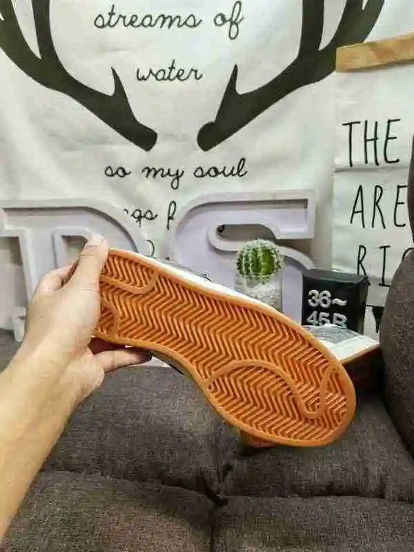 ,