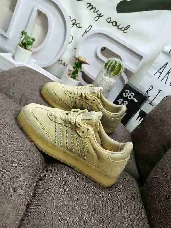 ,