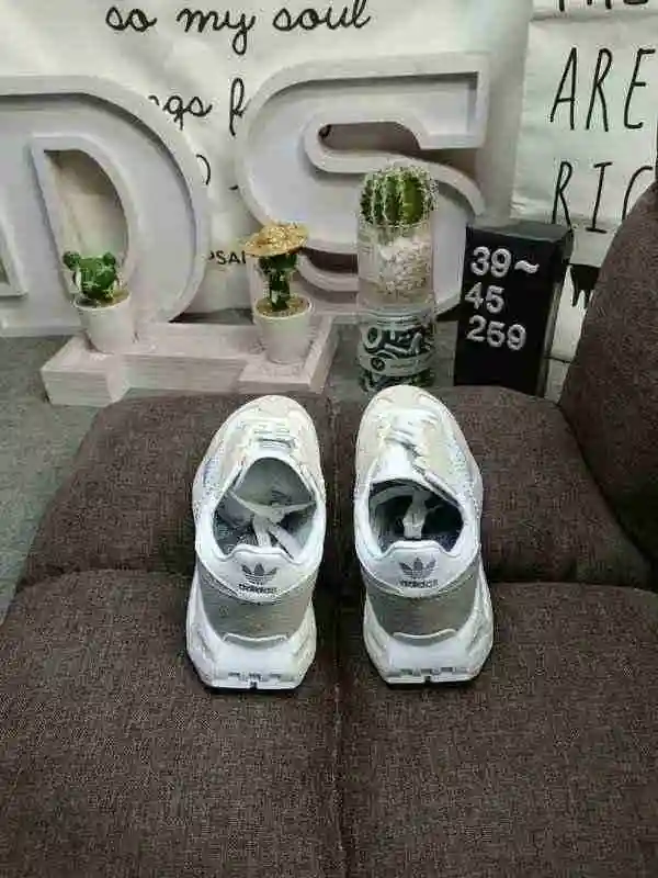 ,