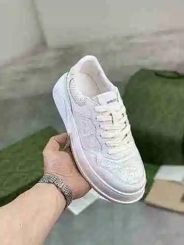 Código de pareja GUCCI: 0903B50 Talla: Mujer 35/40 Hombre 38/45 (46 se puede personalizar)