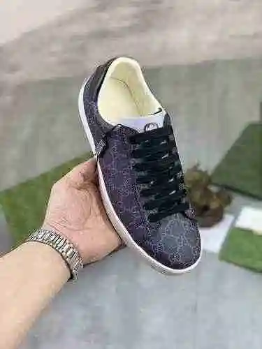 Código de pareja GUCCI: 0903B30 Talla: Talla de mujer 35-40; Tallas de hombre 38-44 (45-48 se pueden